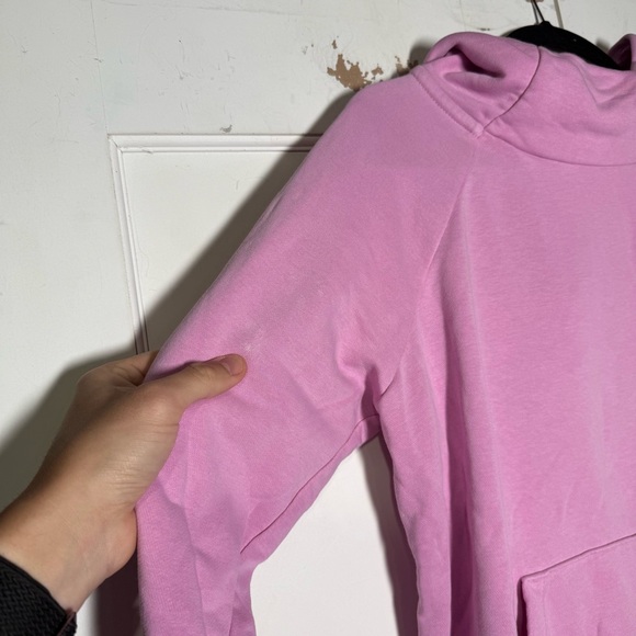 Nike Pink Pullover Hoodie Swoosh Logo Size Small Super Soft Athleisure - Picture 6 of 8